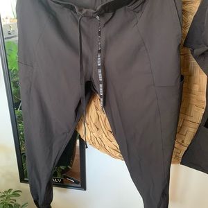 Med Couture Cargo Scrub Joggers (L)